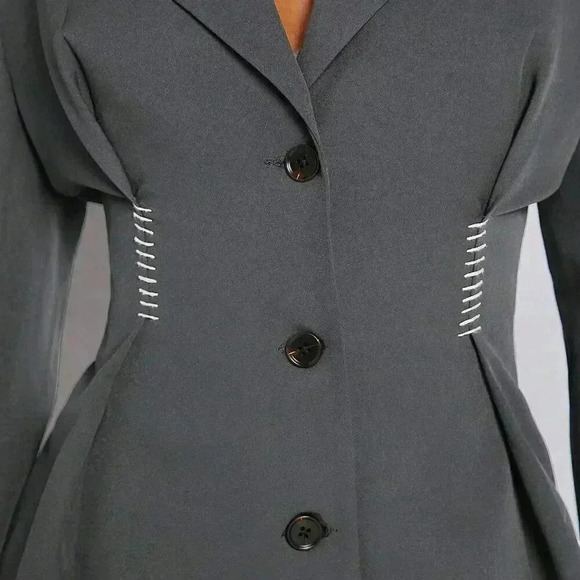 Grey Elegant Women's Padded Shoulder Pleated Flare Hem Oversized Blazer - Picture 5 of 5